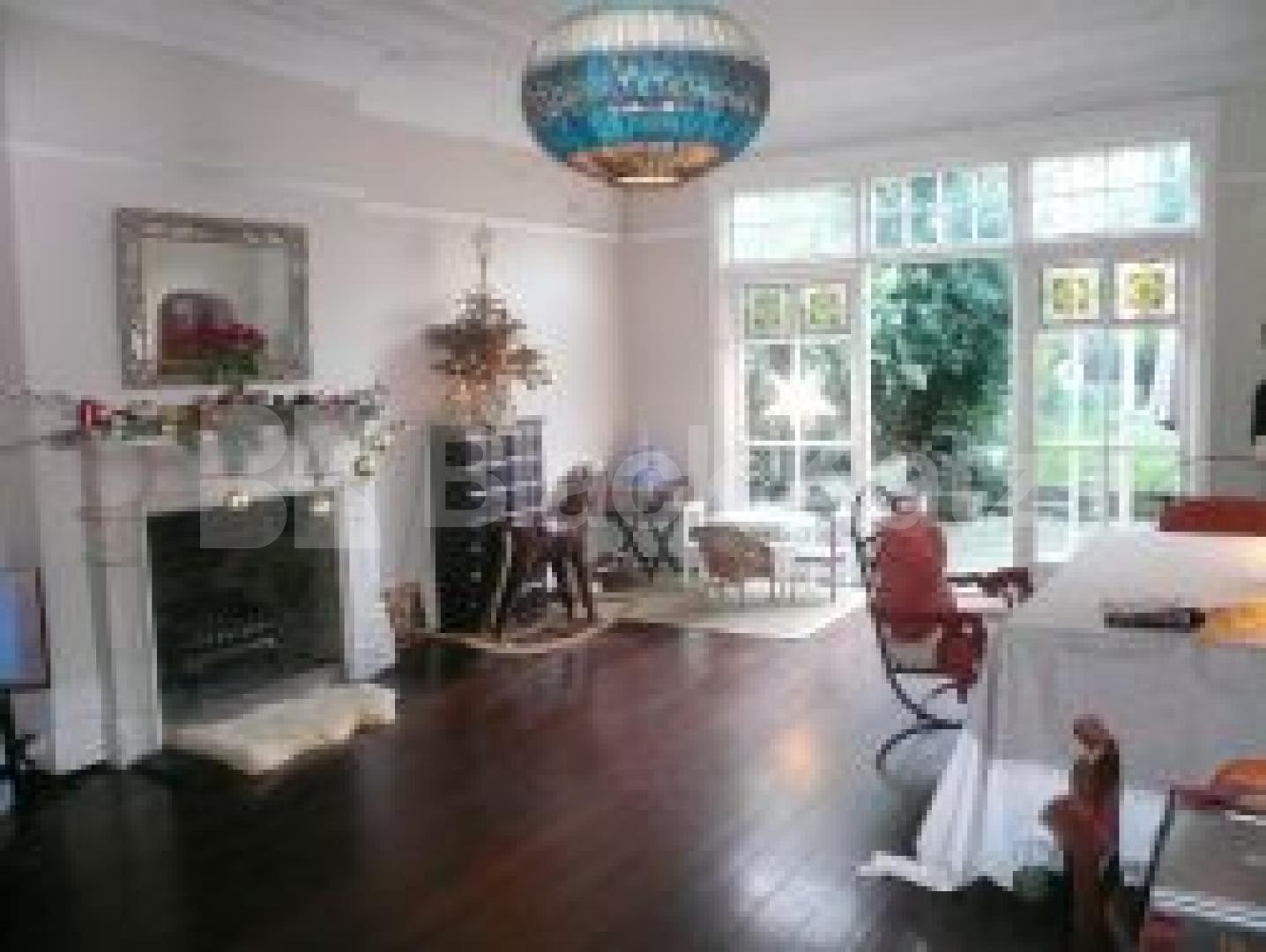 			AMAZING HOUSE!!!, 2 Bedroom, 1 bath, 1 reception Flat			 Crouch Hill, CROUCH END N8